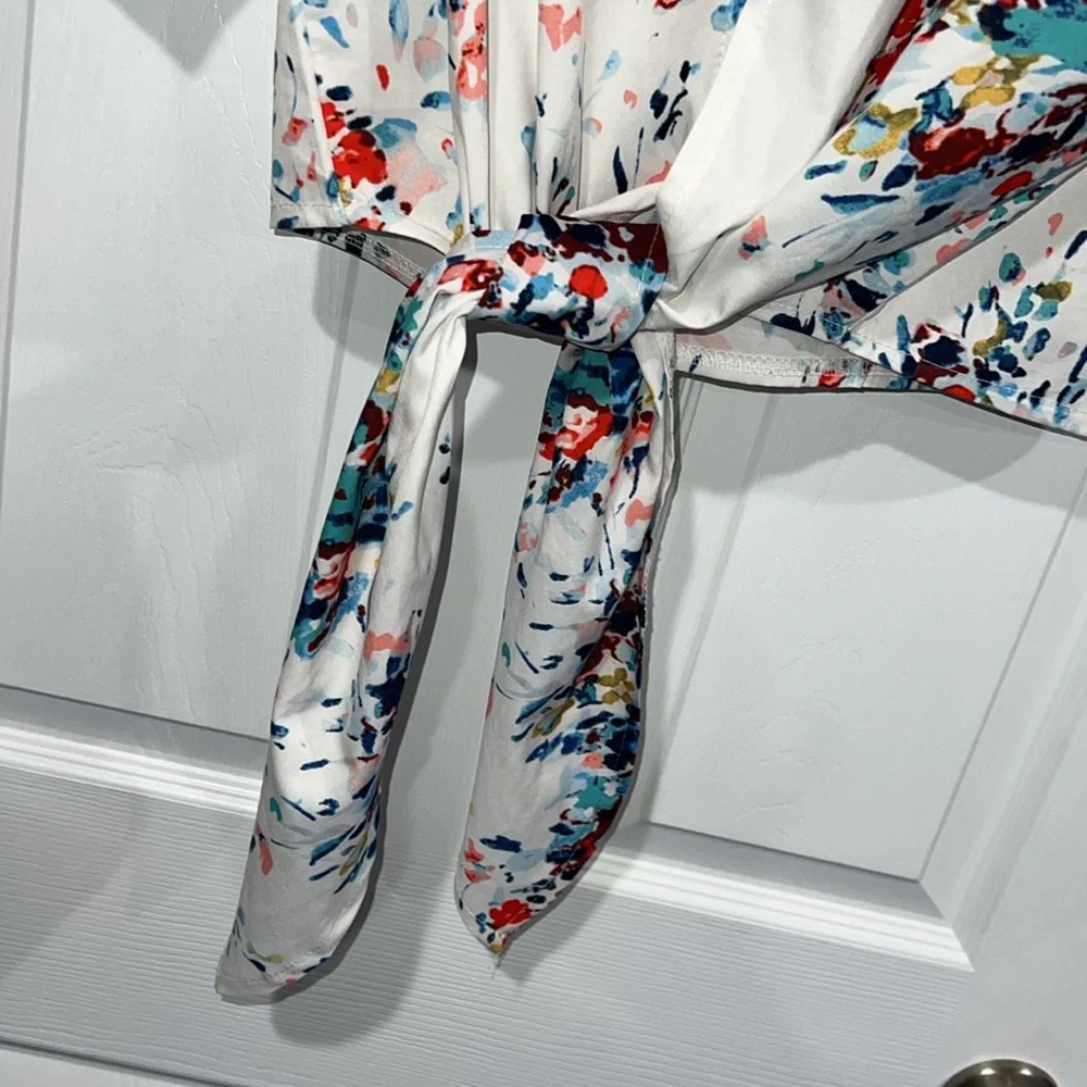 FLORAL TIE FRONT BOUTIQUE TOP